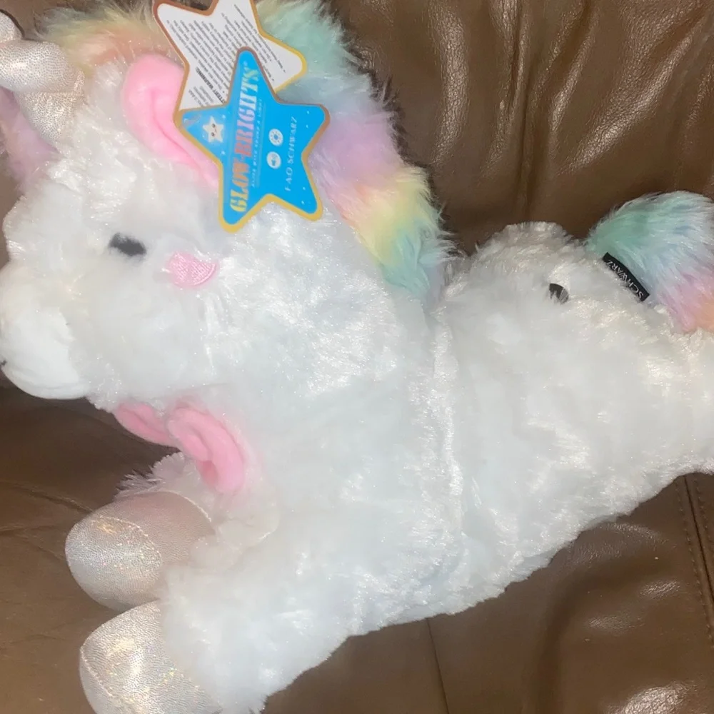NWT FAO Schwarz Light Up Unicorn With Sound & Light - Picture 4 of 8